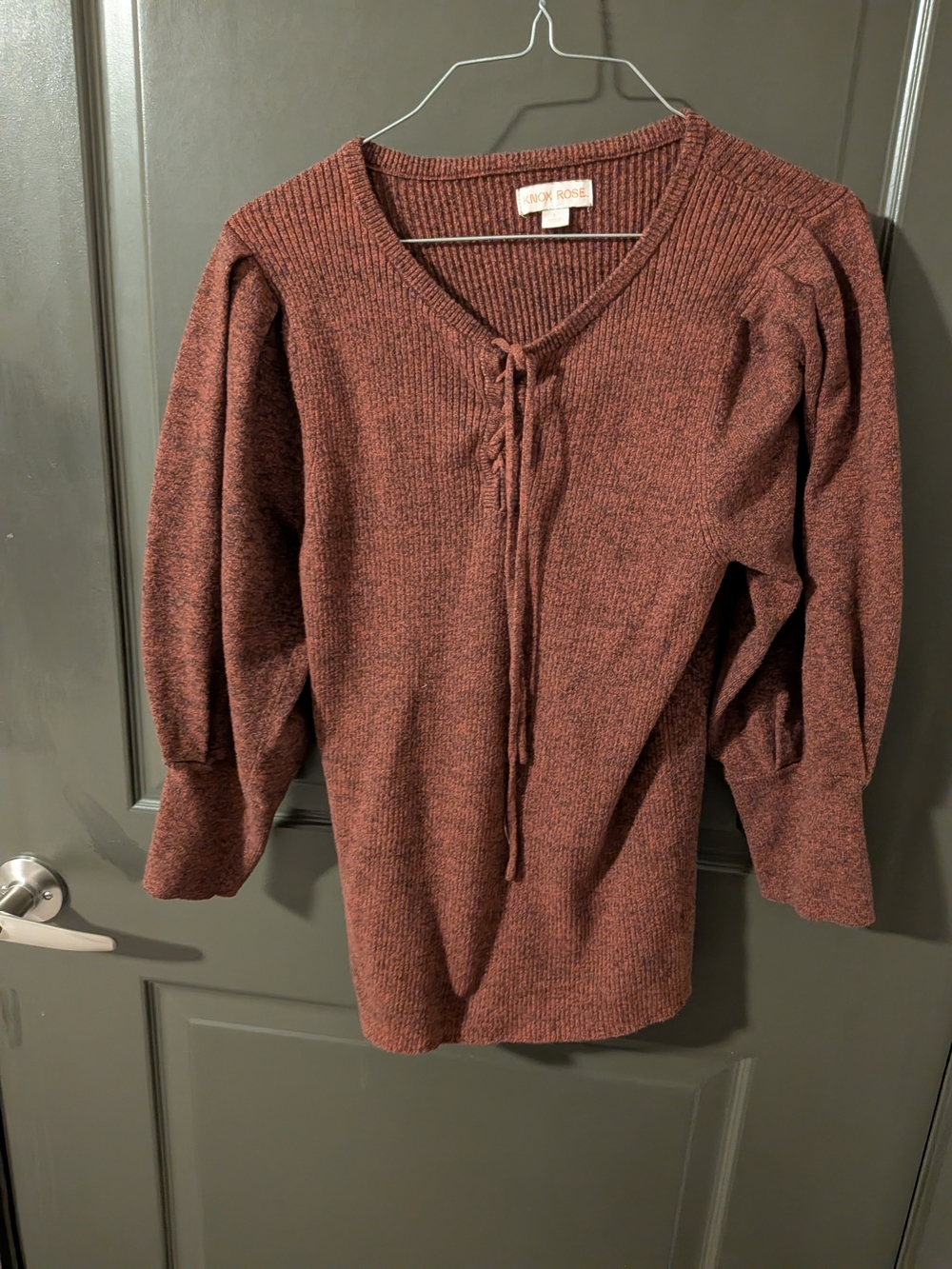 Knox Rose Rust Marled V-Neck Tie Sweater Top
